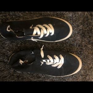 Torrid black and white shoes